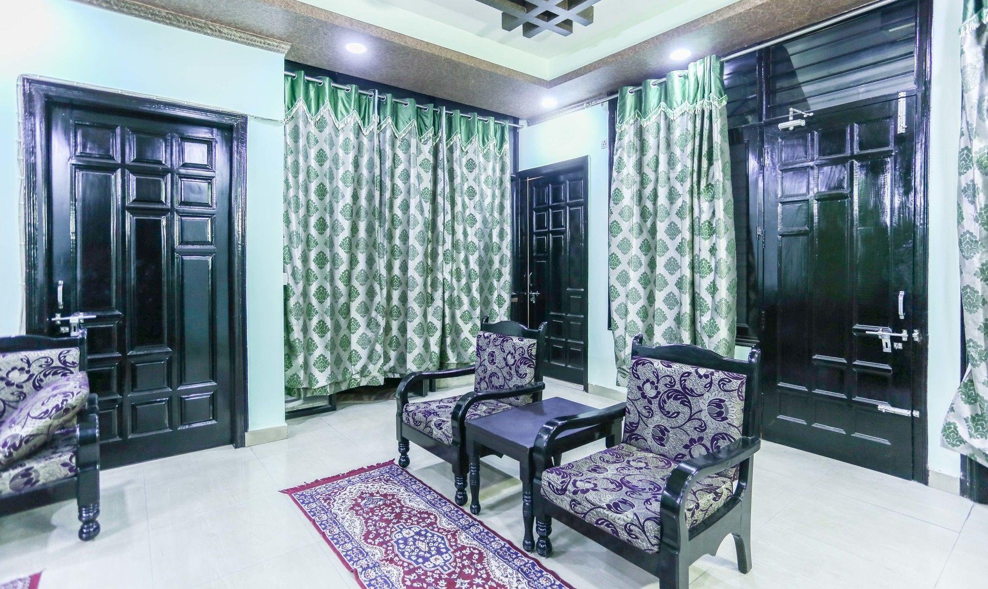 Hotel Treebo Trip Sswag 18 Expressway Noida Exterior foto